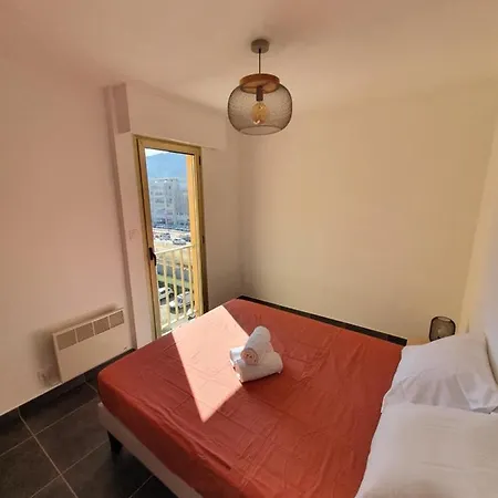 Appartement Spacieux T2 Lumineux Proche Du Centre *