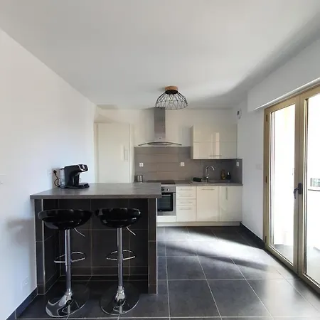 Spacieux T2 Lumineux Proche Du Centre Ajaccio (Corsica)