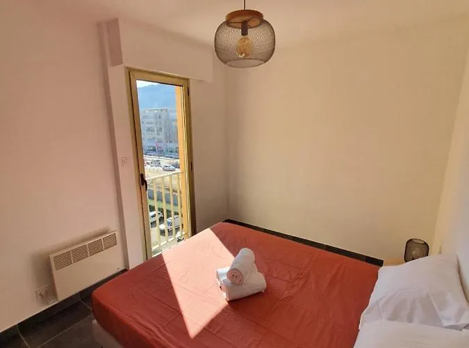 Appartement Spacieux T2 Lumineux Proche Du Centre *