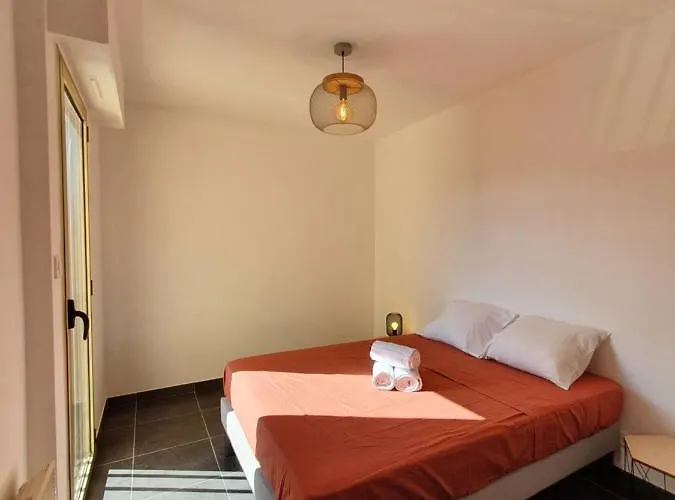 Appartement Spacieux T2 Lumineux Proche Du Centre Ajaccio (Corsica)